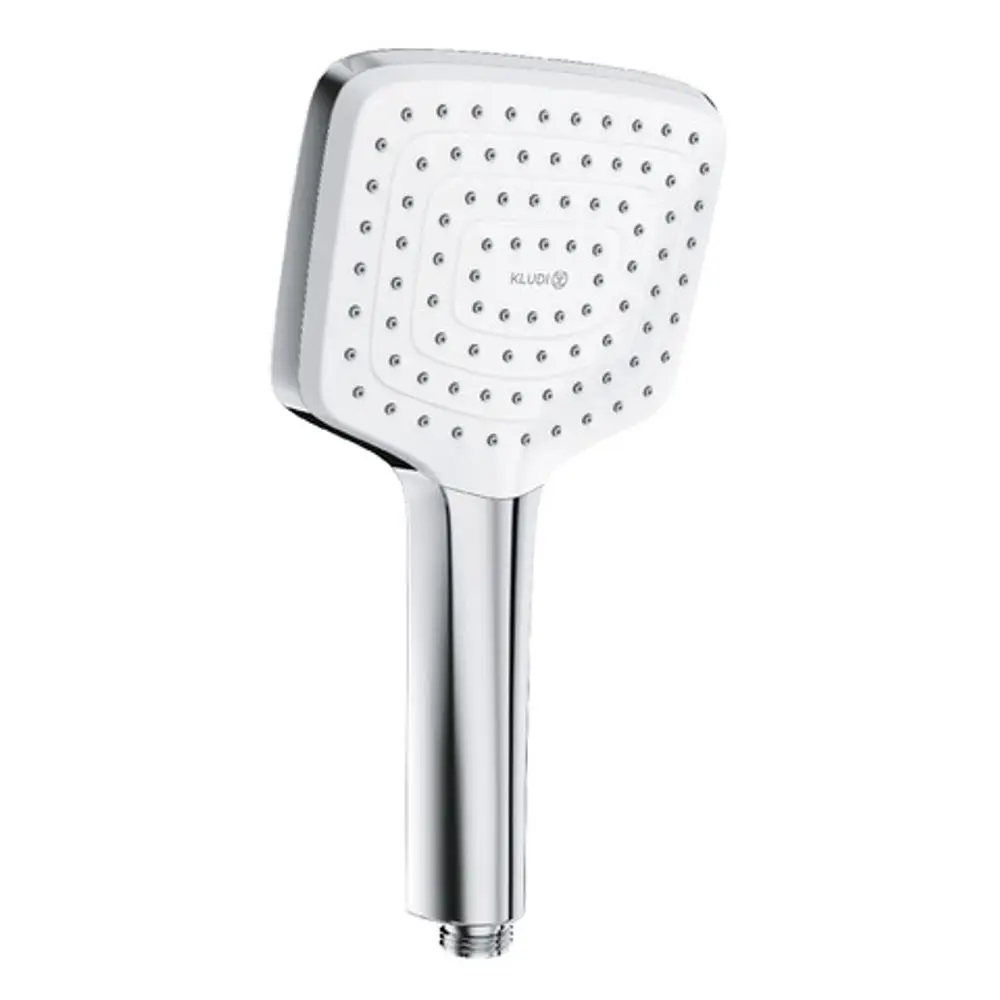 Handbrause von Kludi mit quadratischem Kopf und mehreren Wasserstrahlöffnungen, verchromt, mit ergonomischem Haltegriff für eine komfortable Nutzung.